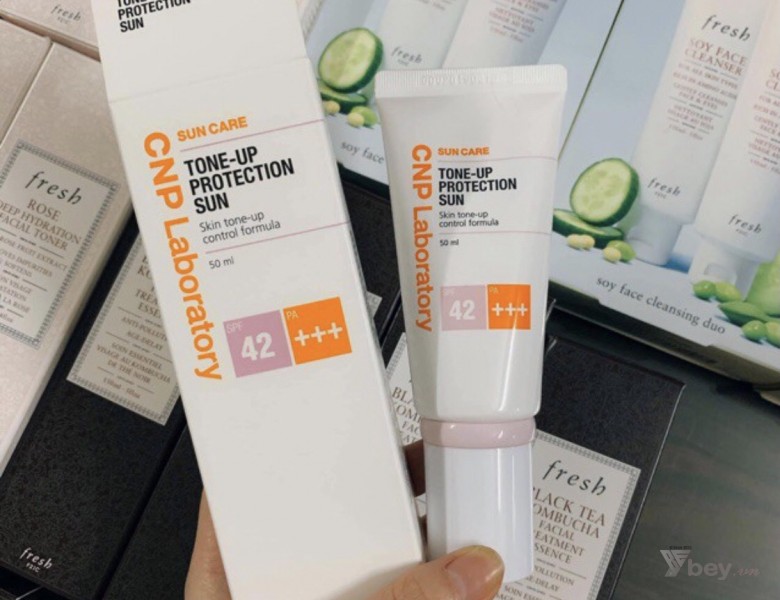 Kem face nâng tông, chống nắng da CNP Laboratory Tone-Up Protection Sun SPF 42 PA+++